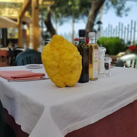 Antonino Pensión Giardini-Naxos